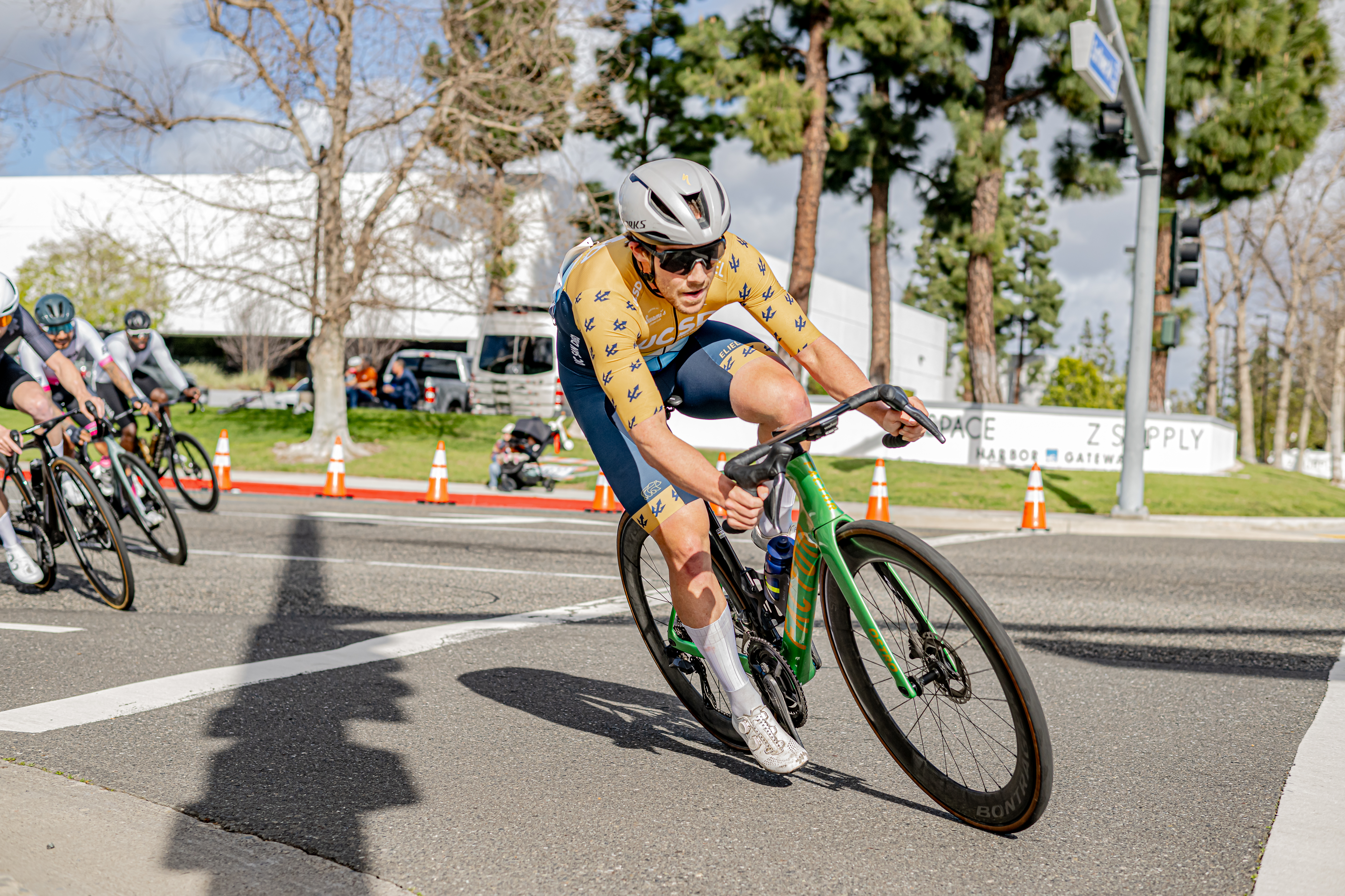Dominic Orlando racing in UCSD cycling kit